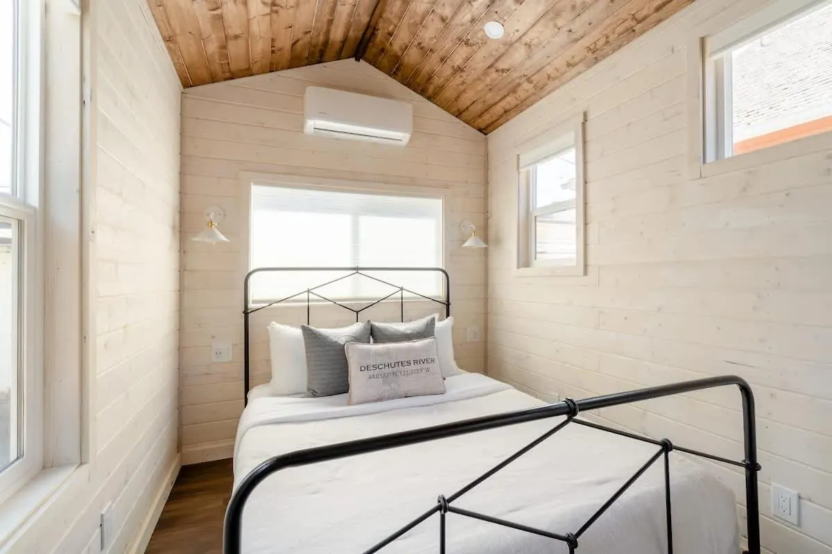 Holiday home Stay Portland - The Tiny Farmhouse On Alberta