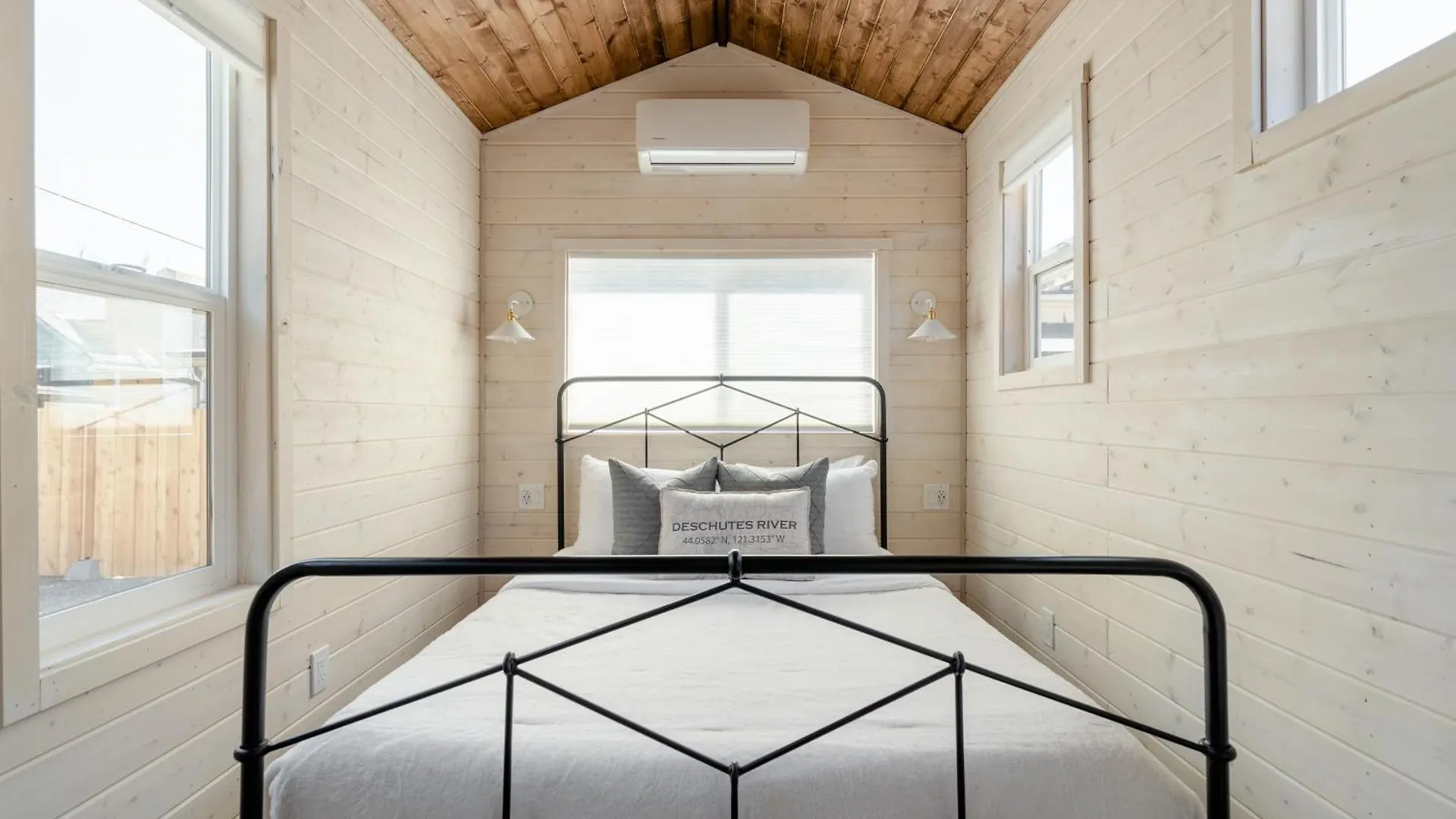 Holiday home Stay Portland - The Tiny Farmhouse On Alberta