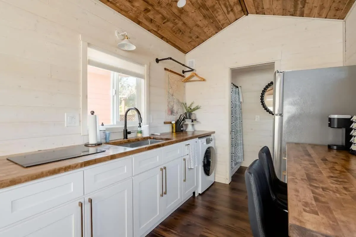 Stay Portland - The Tiny Farmhouse On Alberta 0*,  United States